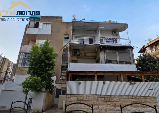 בניין בסגנון באוהאוס ברחוב בן יהודה – דירת 4 חדרים ברחוב בן יהודה, חיפה