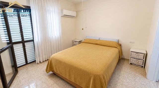 חדר שינה – טריפלקס 6.5 חדרים ברחוב שימקין, רמת בגין, חיפה