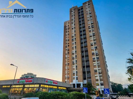 4 חדרים עם נגישות מלאה, רחוב נתיב חן 1, נווה שאנן - חיפה – נמכרה